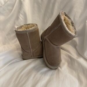 Like New Lamo Kid’s Classic Boots